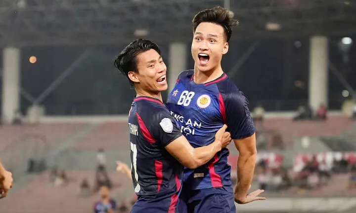 Nguyễn Xuân Son báo tin vui, CAHN hủy diệt sân chơi Đông Nam Á 2 CLB Công An Hà Nội vào bán kết giải Đông Nam Á