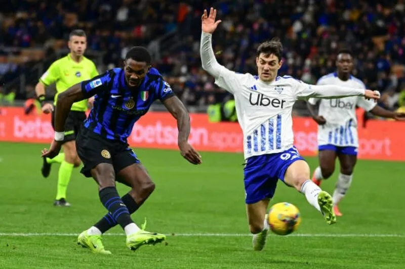 Como ôm hận trước Inter Milan